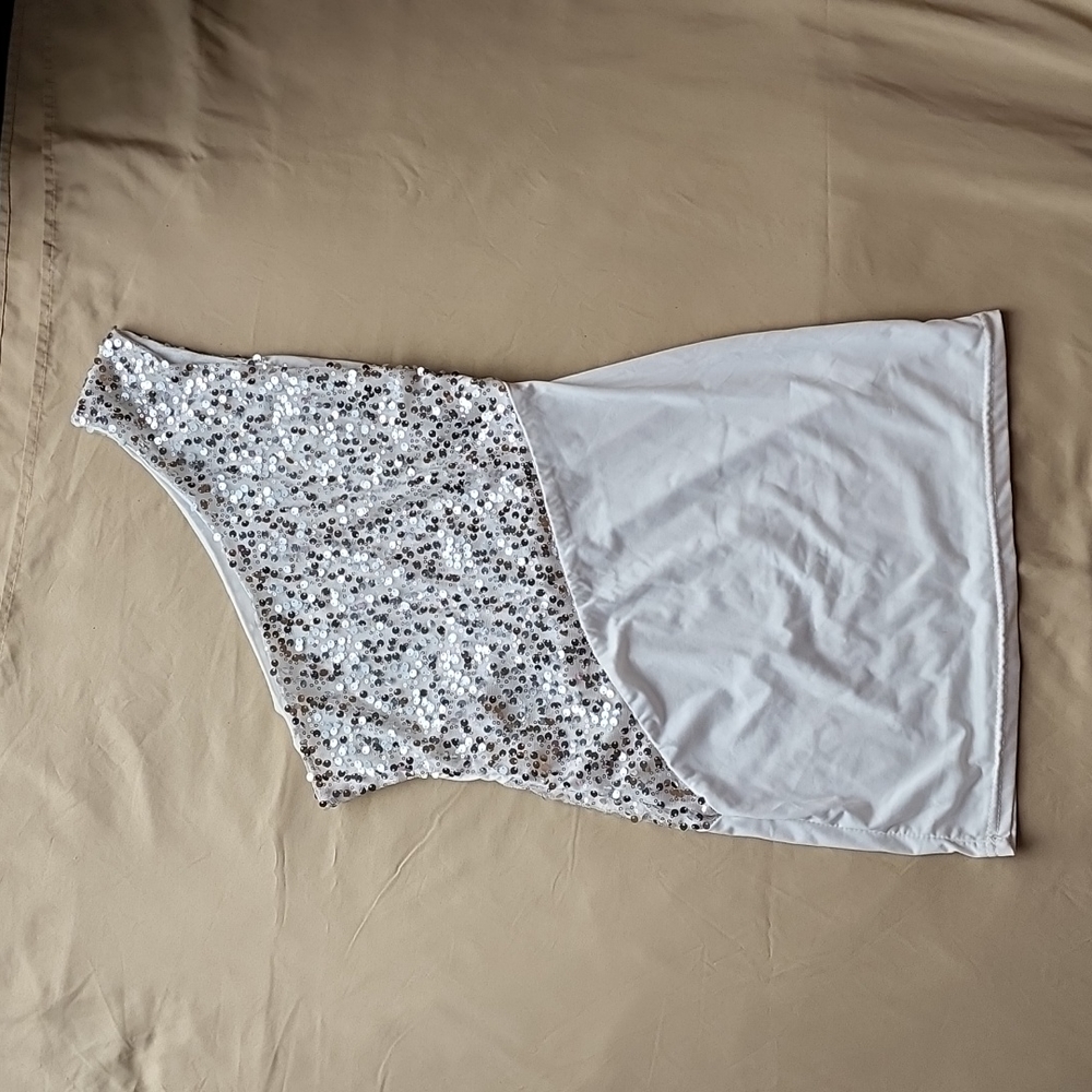 🌞$5 Sale🌞White sequin Dress